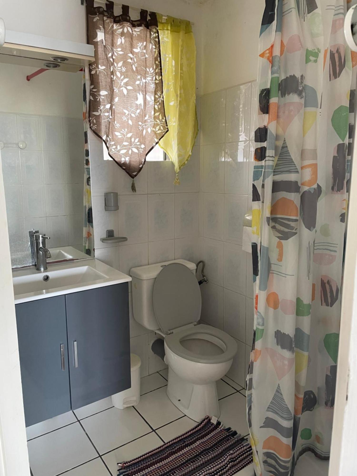 Studio 40M2 Saint Gilles Les Bains Bagian luar foto