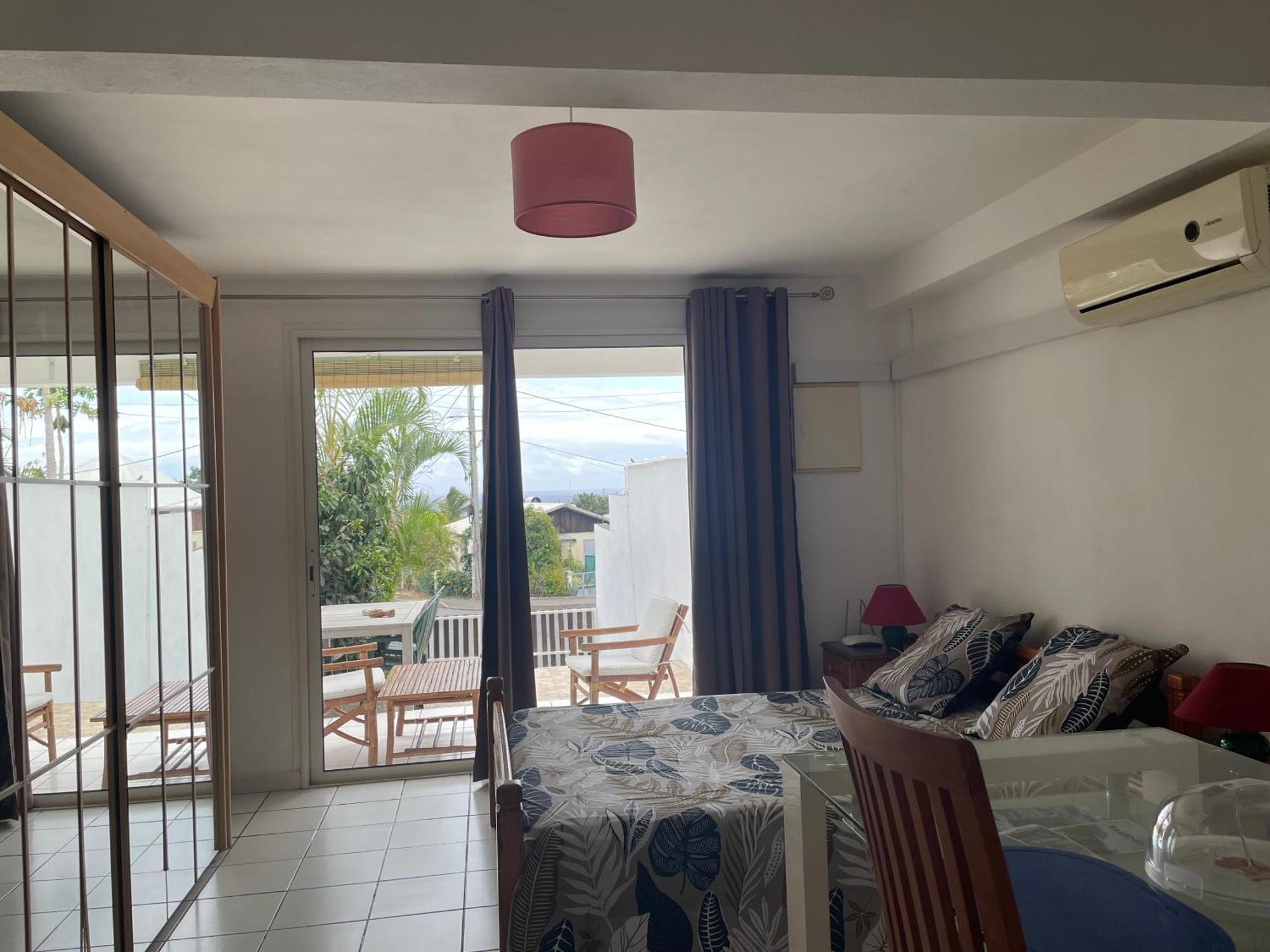 Studio 40M2 Saint Gilles Les Bains Bagian luar foto